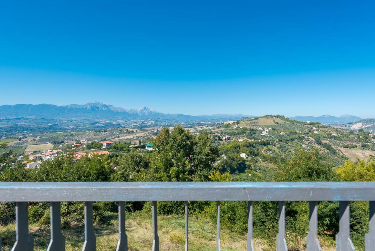 Sotto La Porta Borea Città Sant'Angelo Exterior foto